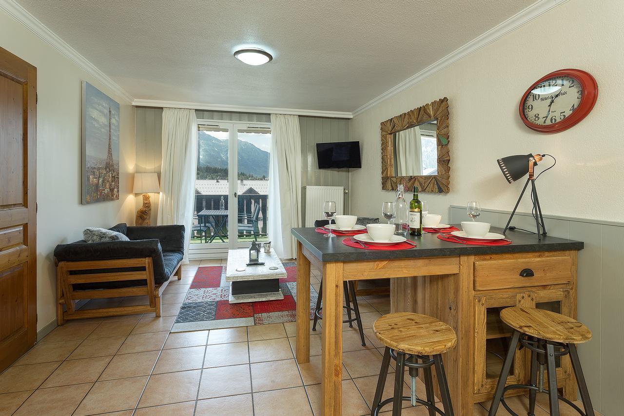 Apartment Aiglons - Central Chamonix Mountain Haven Dış mekan fotoğraf